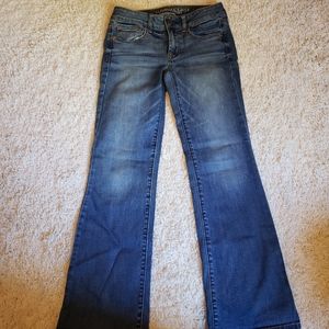 American Eagle Favorite Boyfriend Jeans sz 2 Short
